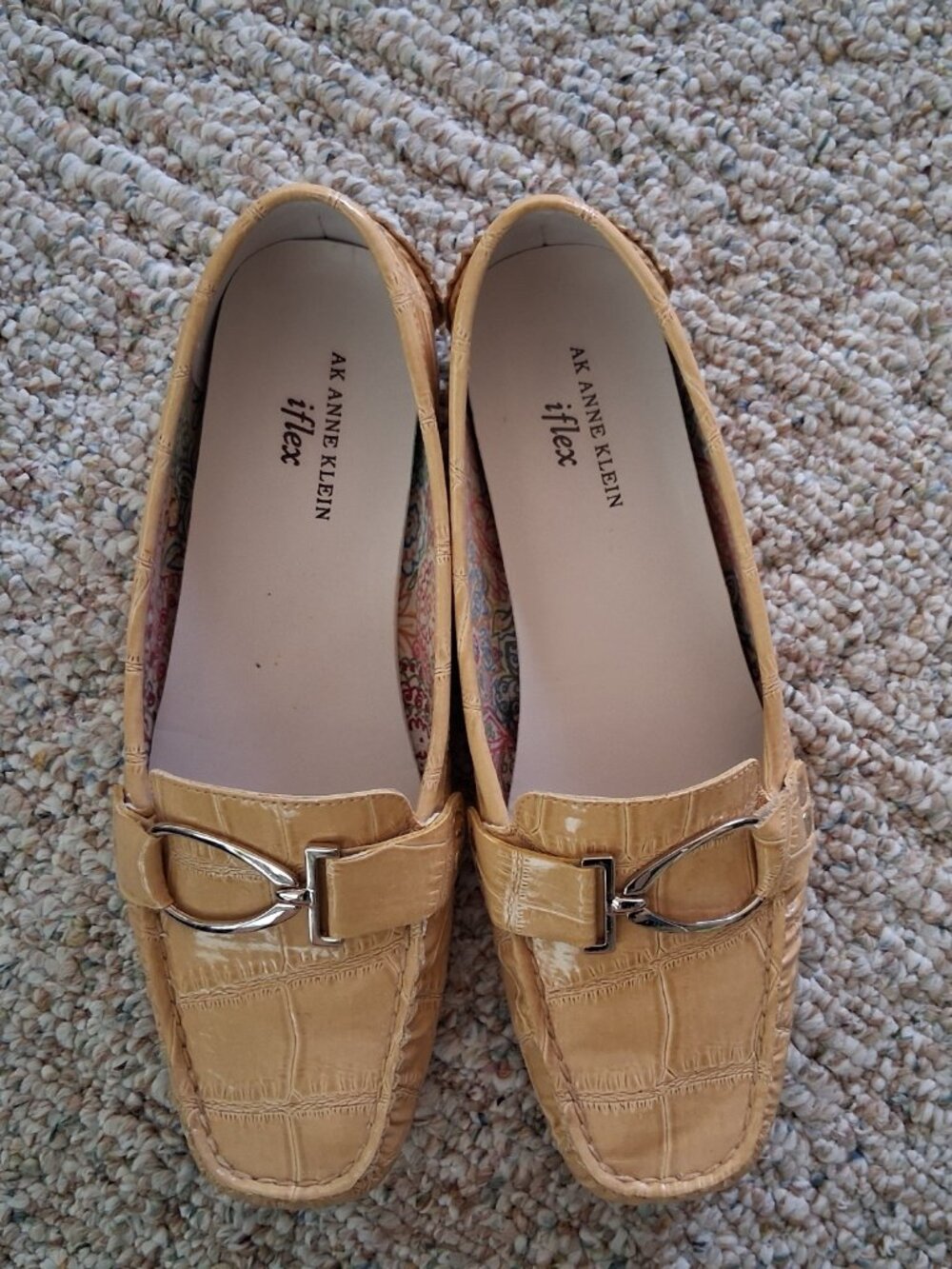 AK Anne Klein iFlex Yellow Croco Flats ~ Size 8-1/2 M ~ Preowned